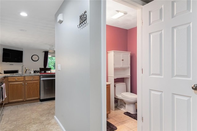 450 Providence St Unit 27, West Warwick, RI 02893 - photo 4