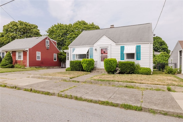 22 Ruth St, Pawtucket, RI 02861 - photo 2