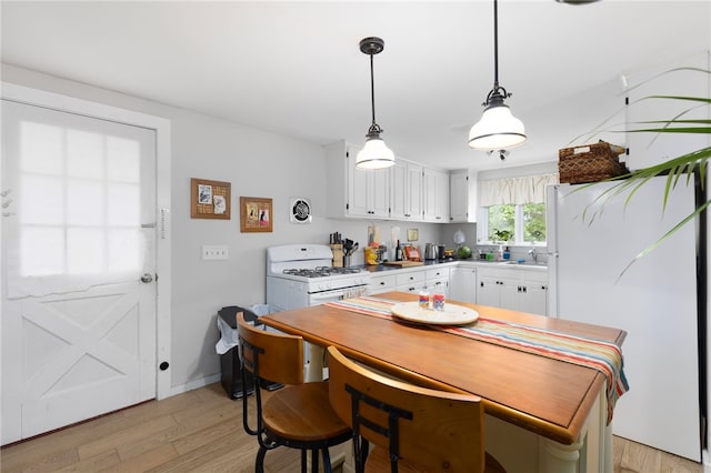 42 Castle St, East Greenwich, RI 02818 - photo 9
