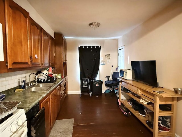 71 Hunts Ave, Pawtucket, RI 02861 - photo 10