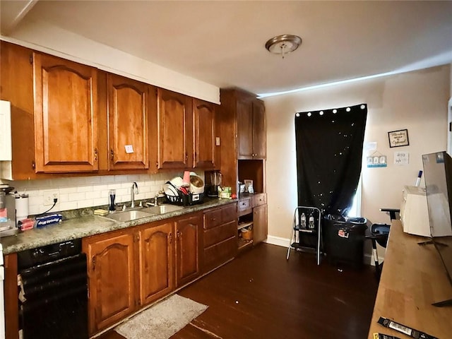 71 Hunts Ave, Pawtucket, RI 02861 - photo 11