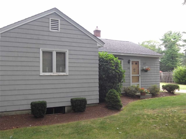 view of front of home with a front yard