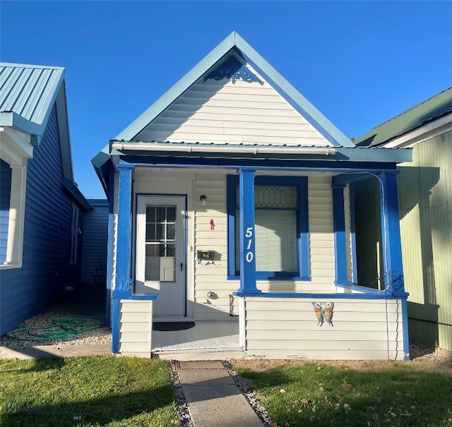 view of front of house featuring a porch