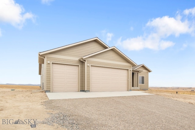 view of front of home featuring a rural view