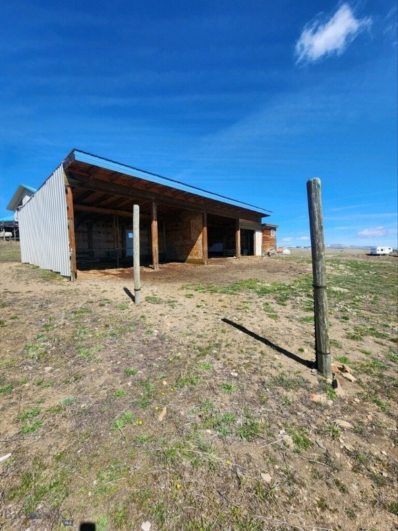 view of outdoor structure