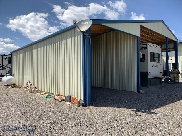 view of outdoor structure featuring a carport