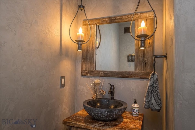 bathroom featuring sink