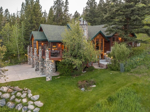 view of front of house with a front yard