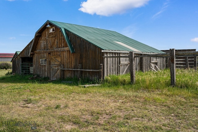 view of outdoor structure