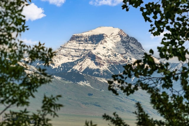 view of mountain feature