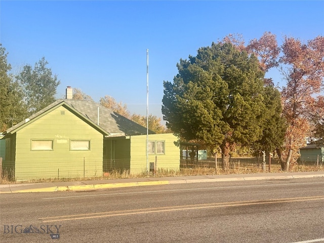 view of front of house