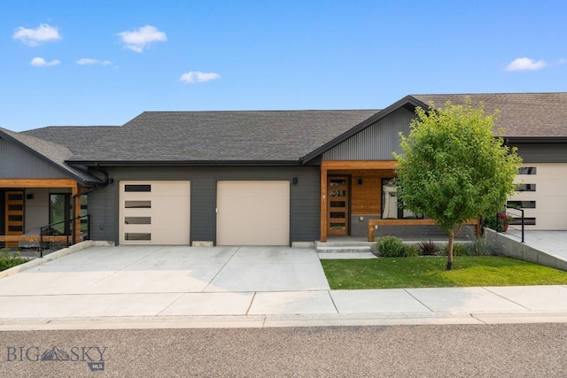 view of front of home featuring a garage