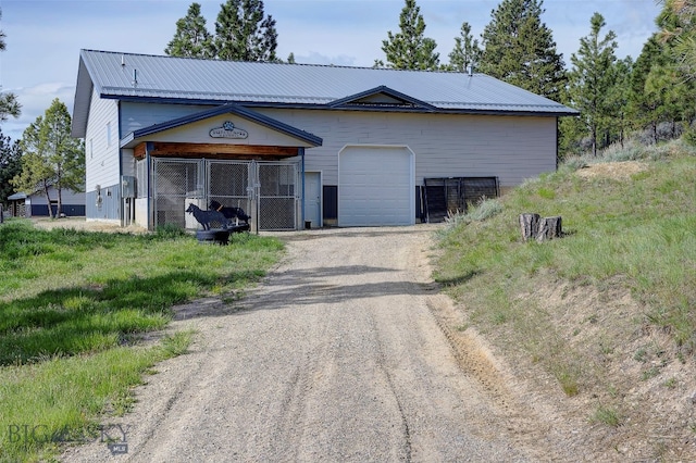 view of front facade with a garage