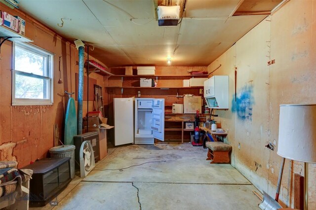 1112 Pritchard NW, Harlowton, MT 59036 - garage with a garage door opener