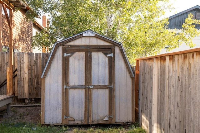 view of outbuilding