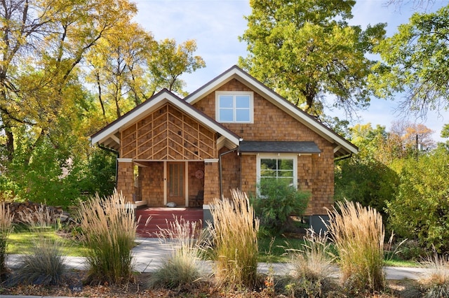 view of front of house featuring a patio area