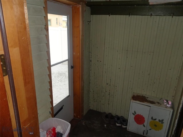 112 Washington St, Anaconda, MT 59711 - doorway featuring wood walls