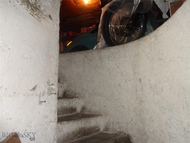 112 Washington St, Anaconda, MT 59711 - view of stairway