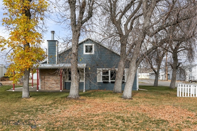 exterior space with a lawn