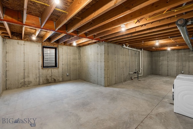 basement with washer / clothes dryer