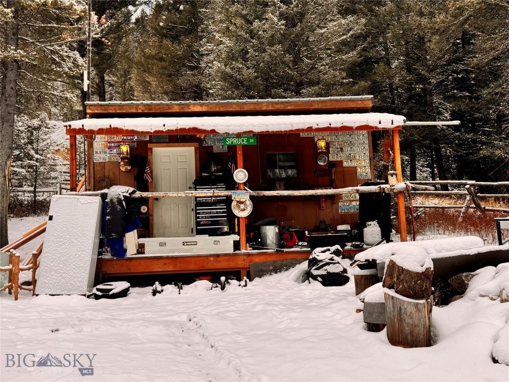 37329 Gallatin Rd, Gallatin Gateway, MT 59730 - view of snow covered structure