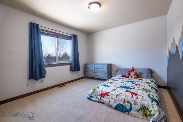 bedroom with carpet