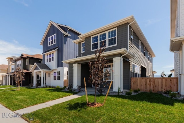 view of front of property with a front yard