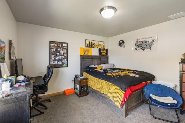 view of carpeted bedroom