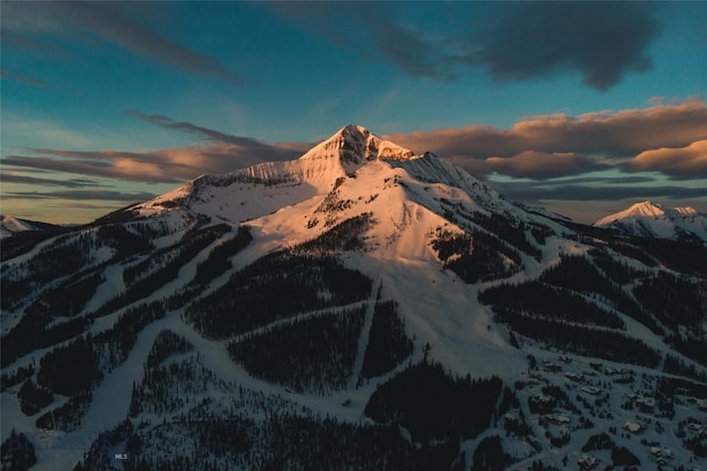 view of mountain feature