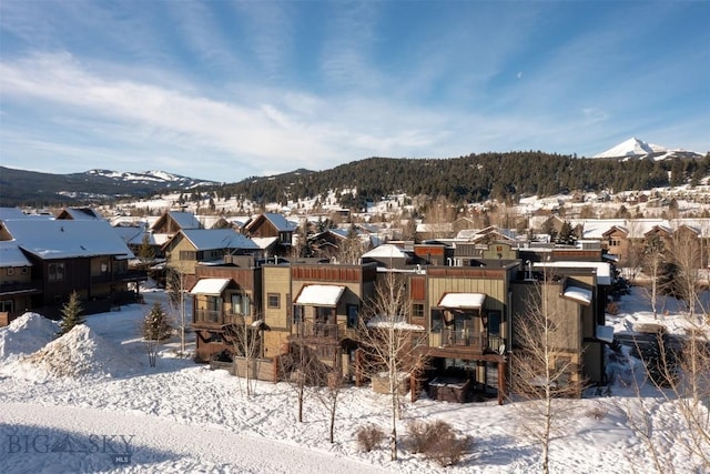 property view of mountains