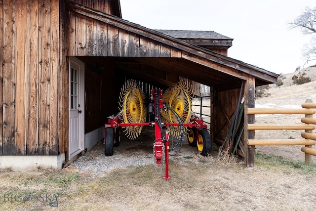 view of outbuilding featuring an outbuilding