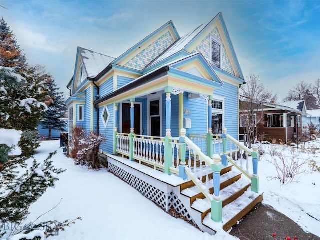 view of front of home featuring covered porch