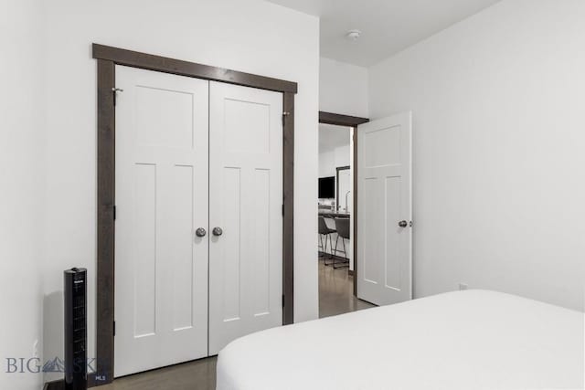 bedroom featuring a closet