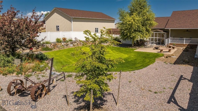 view of yard featuring a patio