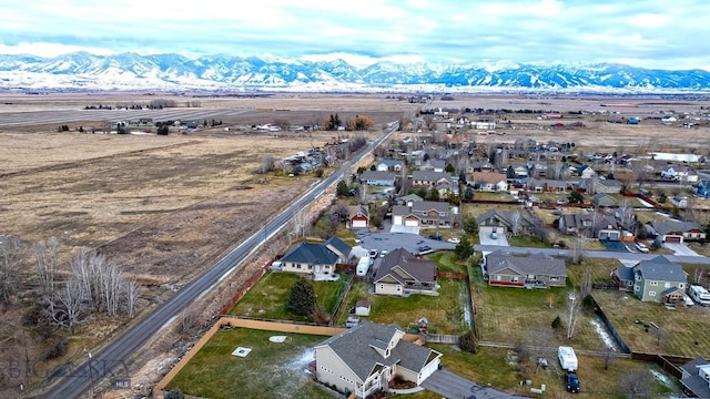 bird's eye view with a mountain view