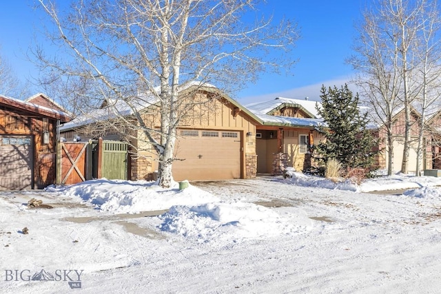 view of front of house with a garage