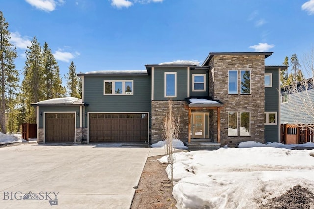 view of front of house with a garage