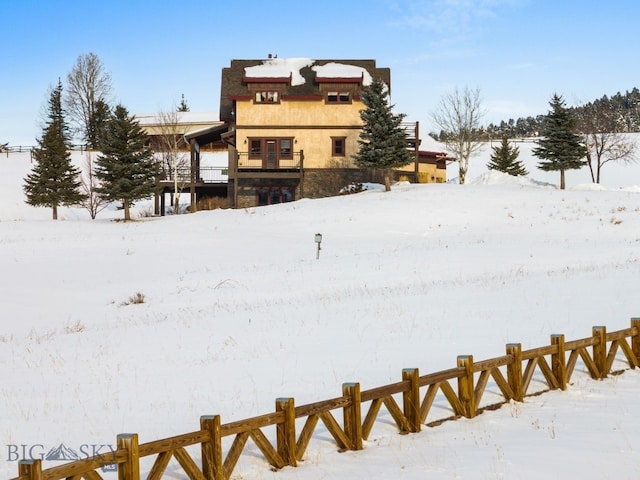 exterior space with fence