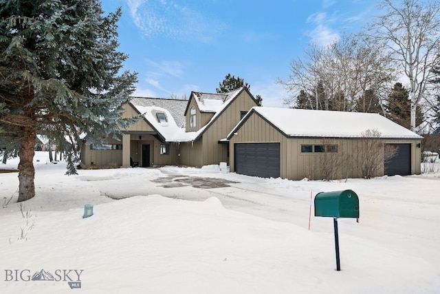 9 Park Plaza Rd, Bozeman, MT 59715 - chalet / cabin featuring board and batten siding
