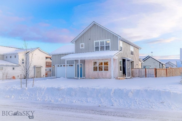 view of front of house featuring a garage