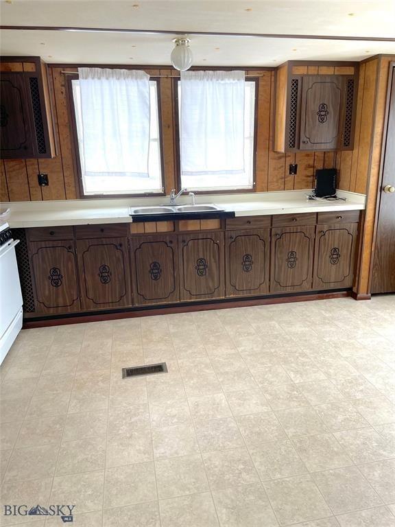 109 Flick Ln, Sheridan, MT 59749