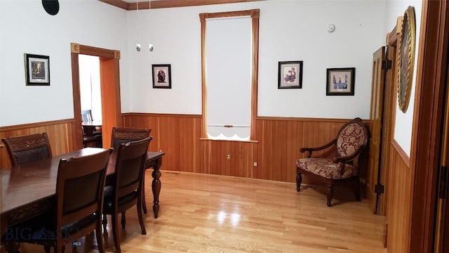 dining room featuring light hardwood / wood-style floors