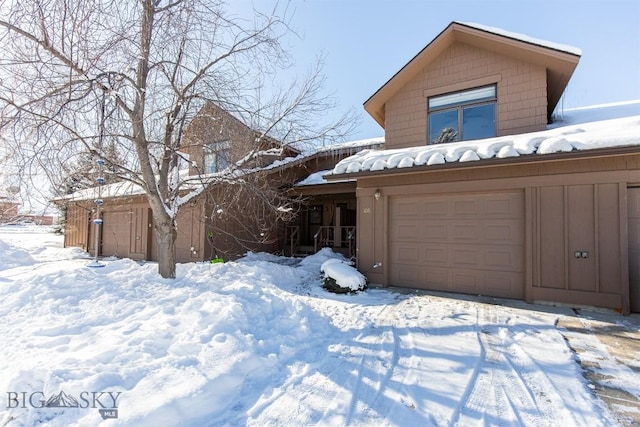 view of front of house featuring a garage