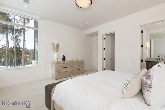 view of carpeted bedroom