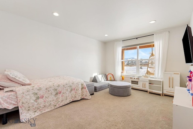 bedroom featuring carpet flooring and recessed lighting