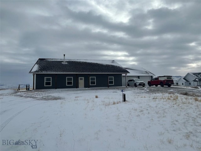 view of front of house