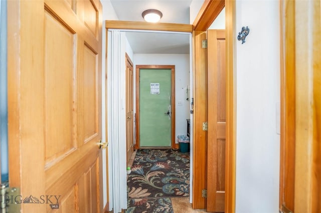 2225 Stagecoach Trail Rd, Manhattan, MT 59741 - corridor featuring carpet