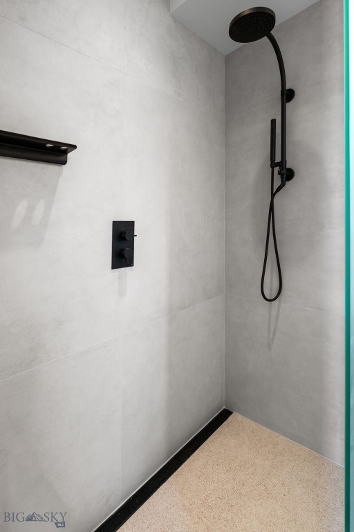 217 W Beall St Unit B, Bozeman, MT 59715 - full bath featuring tiled shower