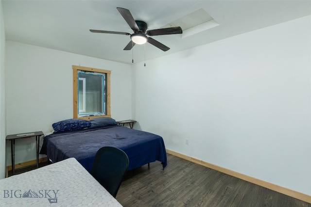 102 Travertine St, Gardiner, MT 59030 - bedroom featuring dark wood-type flooring, baseboards, and a ceiling fan