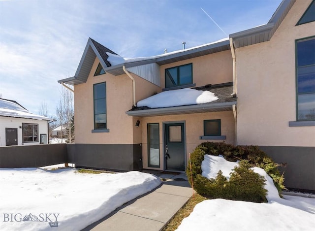 view of front of house with stucco siding